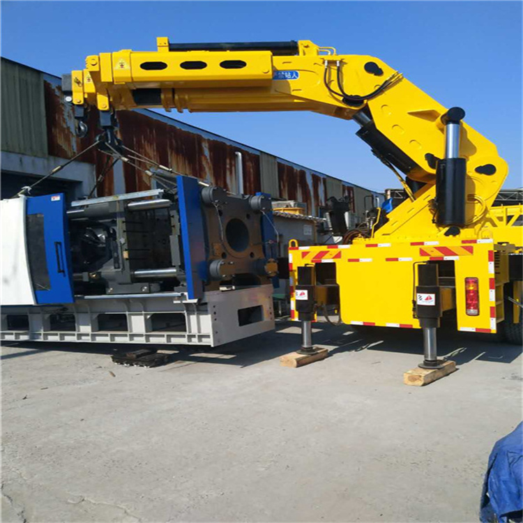 金湖县 大吨位折臂吊出租费用解析：一小时租赁多少钱